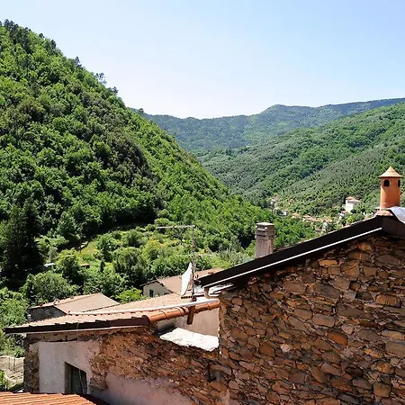 Panoramic With Balcony And Terrace