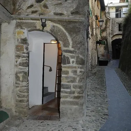 Panoramic With Balcony And Terrace *