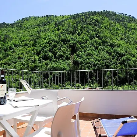 Panoramic With Balcony And Terrace Pigna