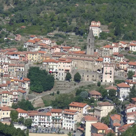 Panoramic With Balcony And Terrace Pigna