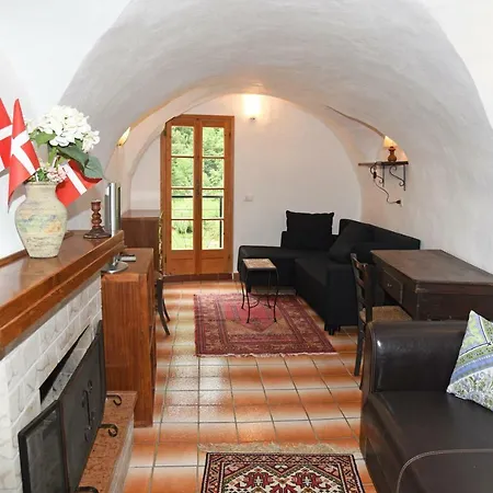 Panoramic With Balcony And Terrace *