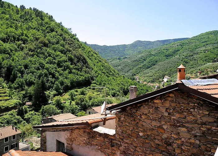 Panoramic With Balcony And Terrace