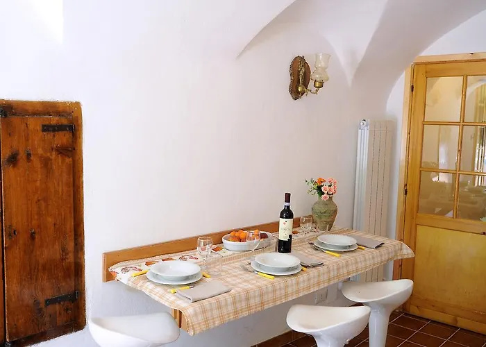 Panoramic With Balcony And Terrace Pigna