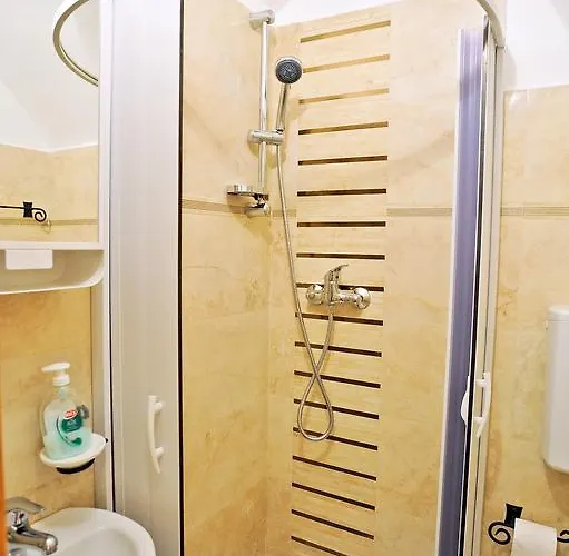 Panoramic With Balcony And Terrace *